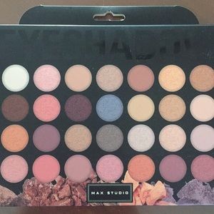 Max Studio Barely Nude Eyeshadow Palette